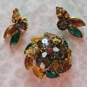 Vintage Juliana D&E Cabochon Brooch Multi-Color & Matching Clip-on Earrings